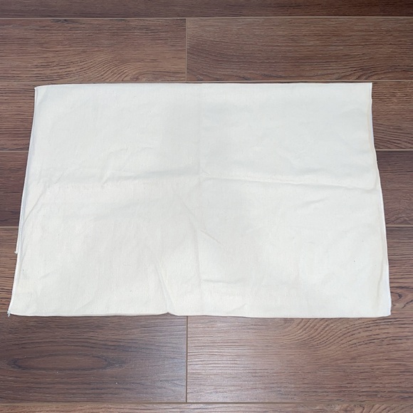 (Brand new) Louis Vuitton dust bag - Picture 3 of 3